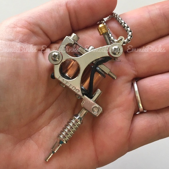 New Stainless Steel Dimensional Tattoo Gun Pendant Necklace | Tattoo Artist Gift - Picture 2 of 15